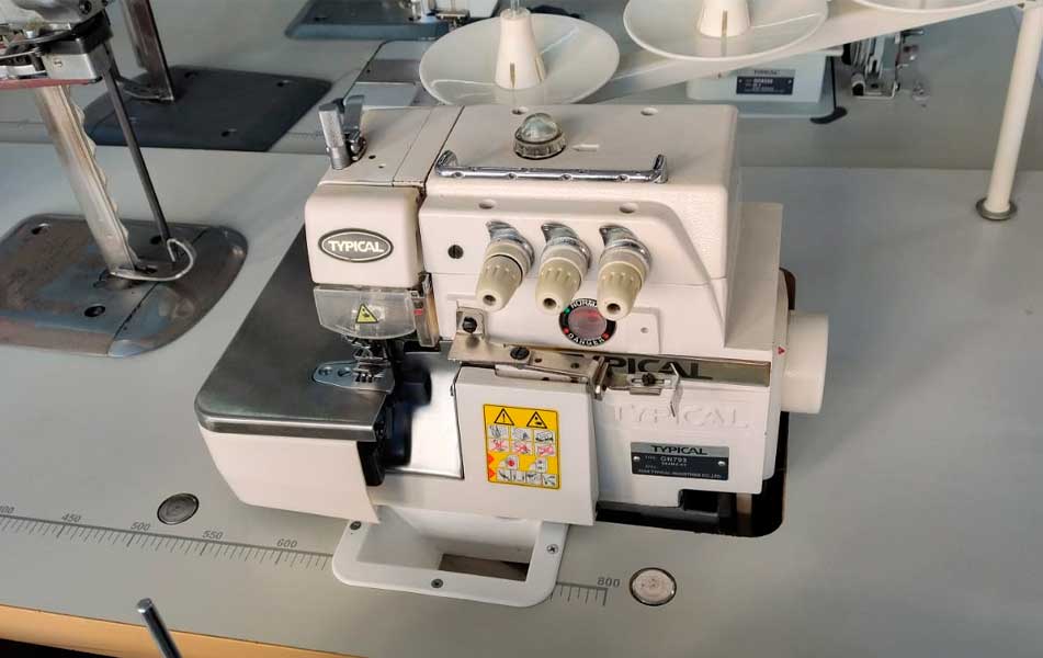 Overlock-3-hilos-typical-casi-nueva-$-480000