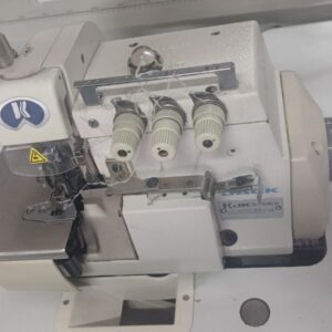 Overlock de 3 hilo jack. Modelo 795-3-504m2-04 Usada