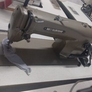 Recta industrial mitsubishi modelo DB-130GM Usada
